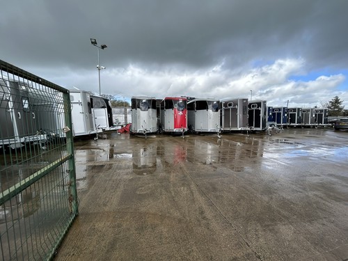 Ifor williams horse trailers - williams,