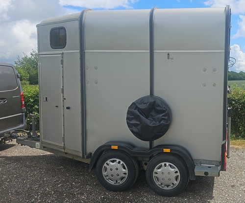 Hb505 double horse trailer - double, trailer,