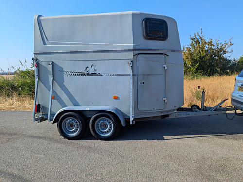 Double horse trailer - double,