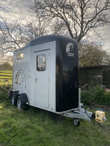 Chevalier liberte single horse - chevalier,